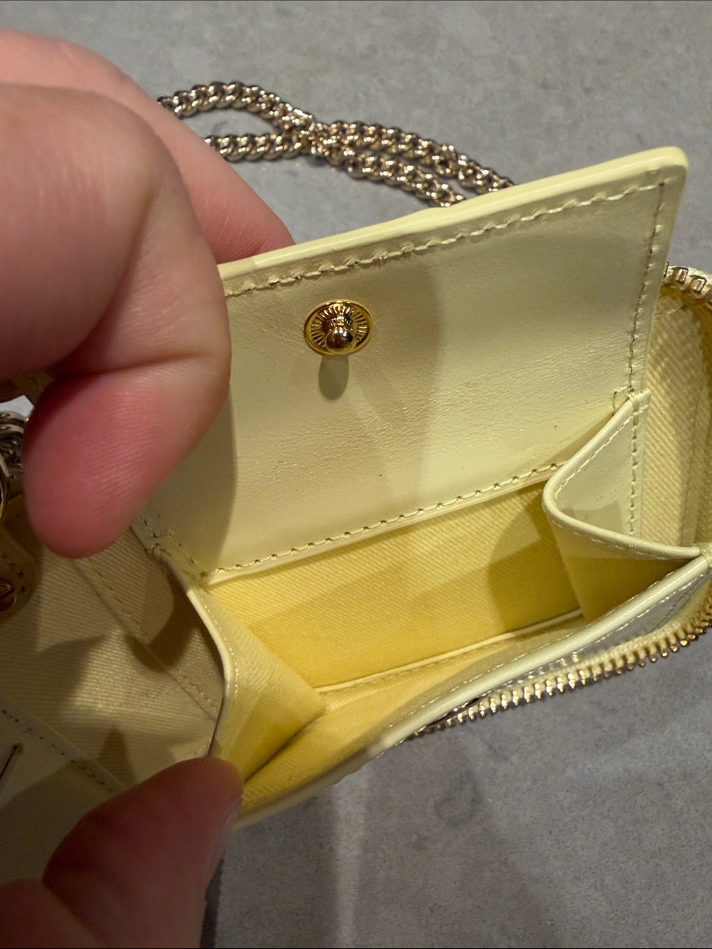 Sandro Pale Yellow Quilted Crossbody Card Wallet with Gold Chain - Picture 3 of 5